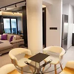 Raam Luxury Apartment Larnaca