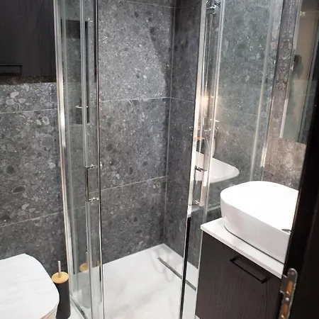 Raam Luxury *