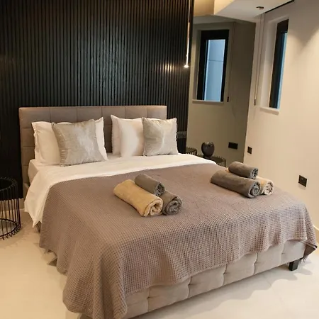 Raam Luxury Appartement Larnaca