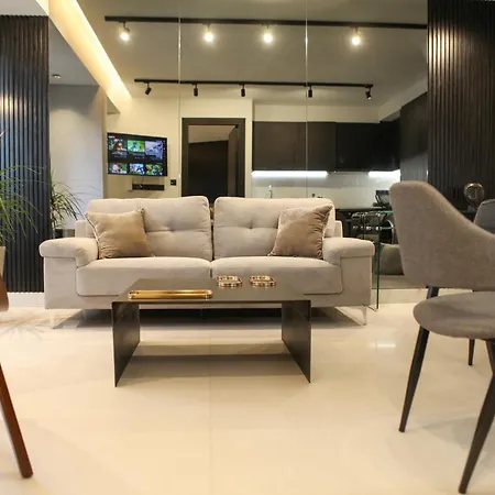 Raam Luxury Daire Larnaca
