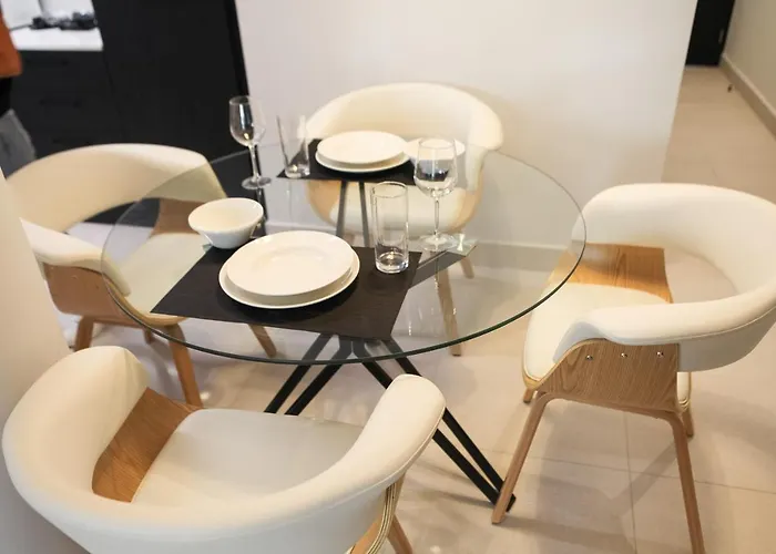 Raam Luxury Apartmán Larnaca