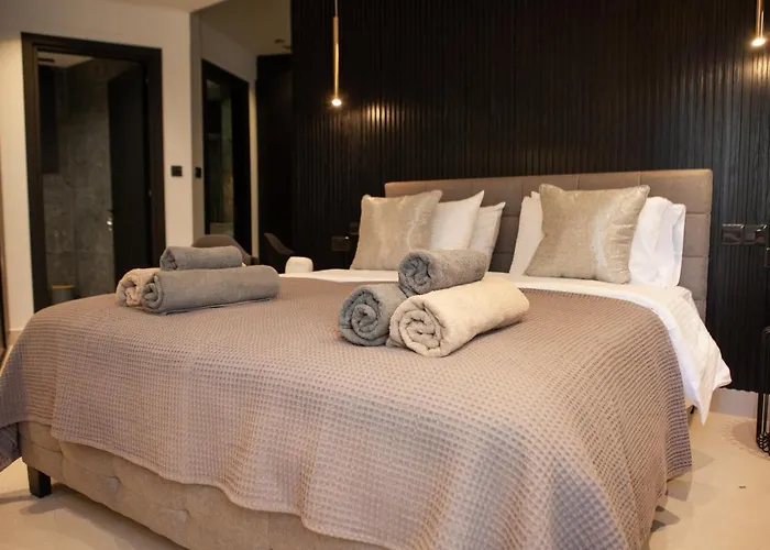 Raam Luxury Apartament